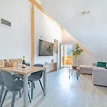 Deluxe Apartamento *
