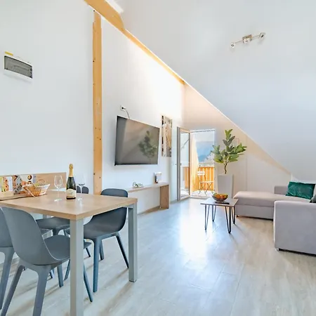 Deluxe Apartamento *